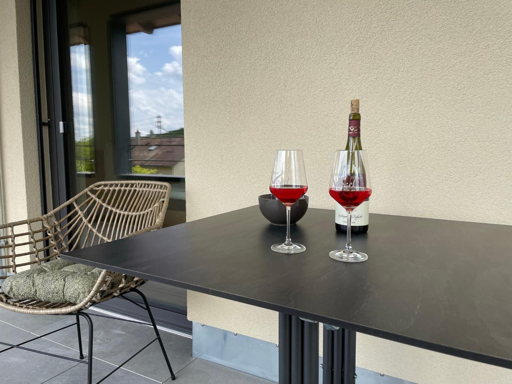 Weingut & Strausswirtschaft Vogel Apartment Vogtsburg Luaran gambar